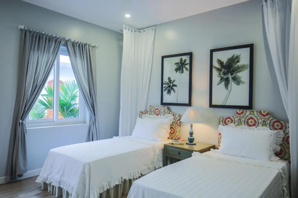 Superior Twin Room with Garden View — Serenity by the Sea